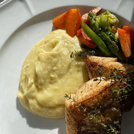 Rivabella Garni & Restaurant Frühstückspension *